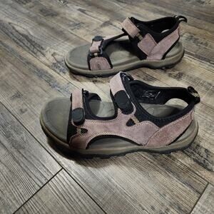 Red Head size 5 kids sandals New in Box SHLF